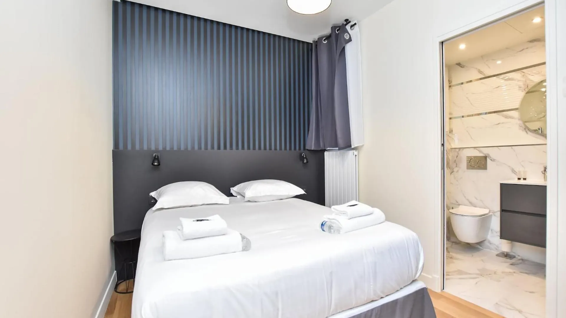 Authentic Apartment - 2Br 6P - Palais Garnier Paris France